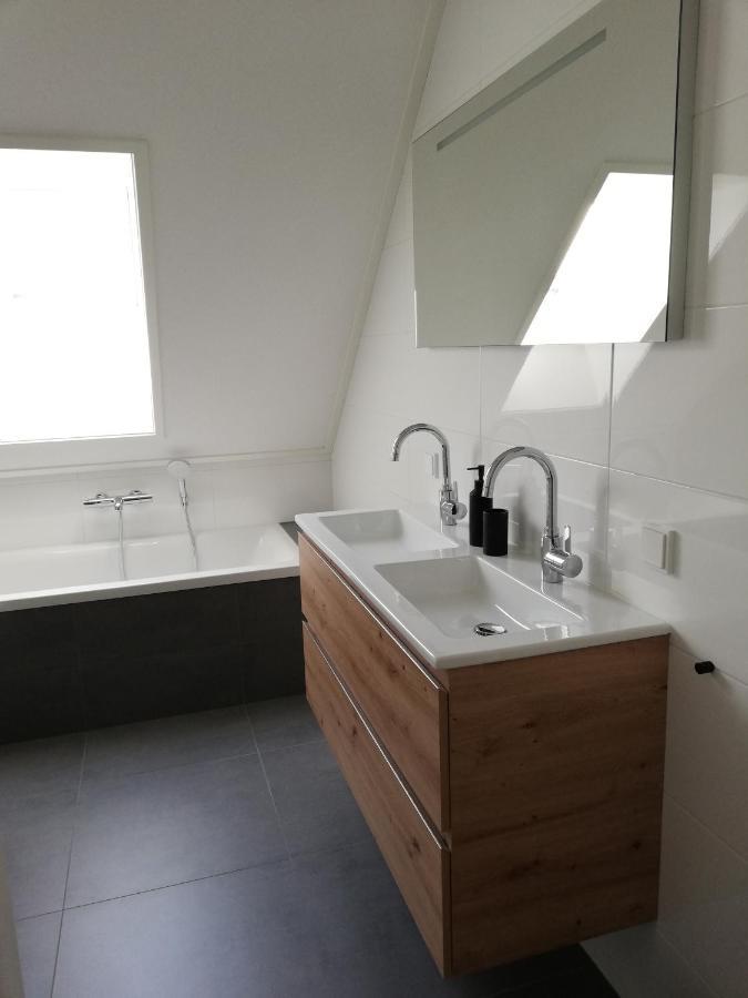 Paardenstal Apartman Hollum  Kültér fotó