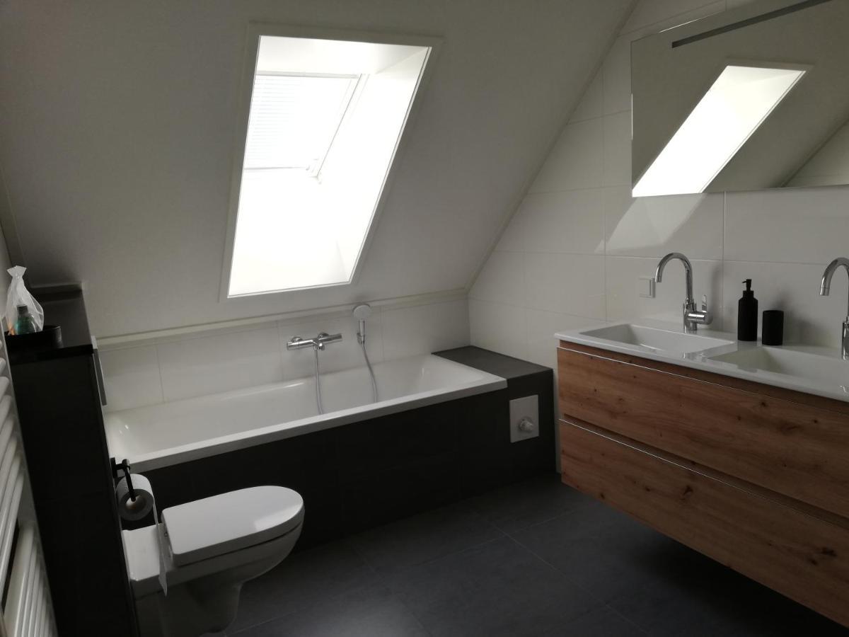 Paardenstal Apartman Hollum  Kültér fotó